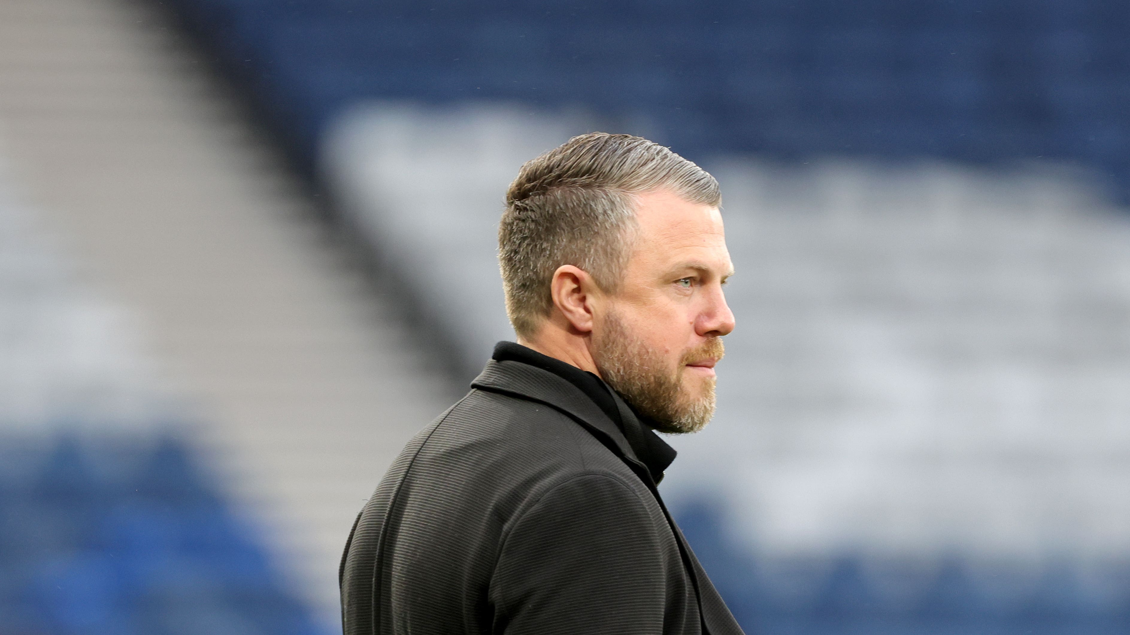 目光放在了 目光放在了